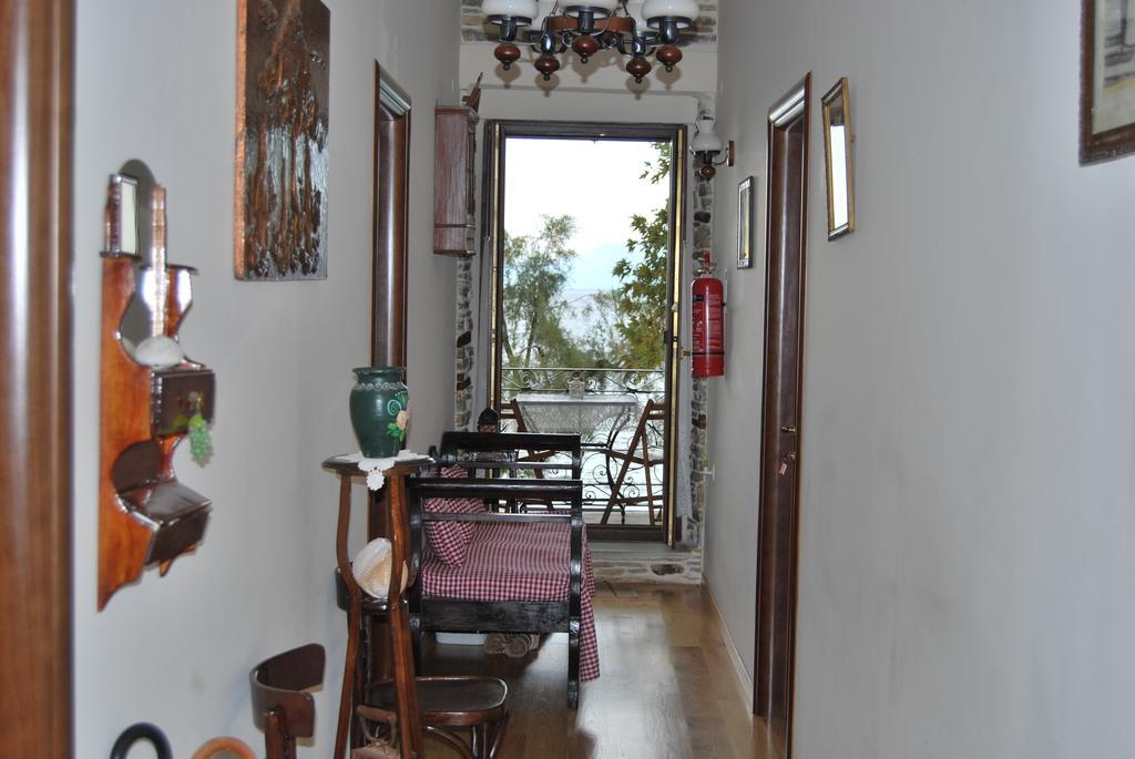 Paris & Eleni Apartment Afissos Bagian luar foto